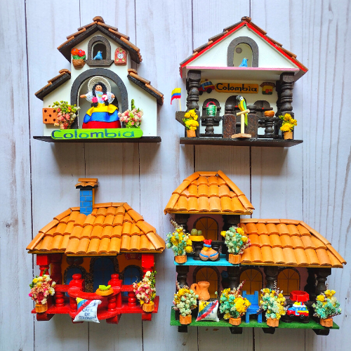 Colombian house wall decor / Casitas