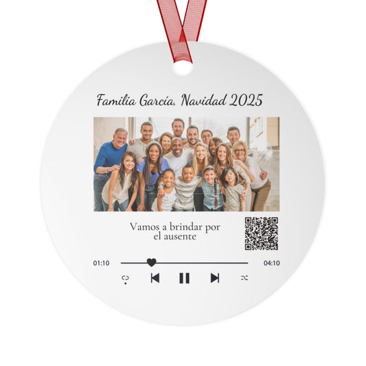 Personalized Metal Ornaments for Christmas, Holiday Keepsakes, Family Photo Ornaments, Custom Gifts, Unique Holiday Decor